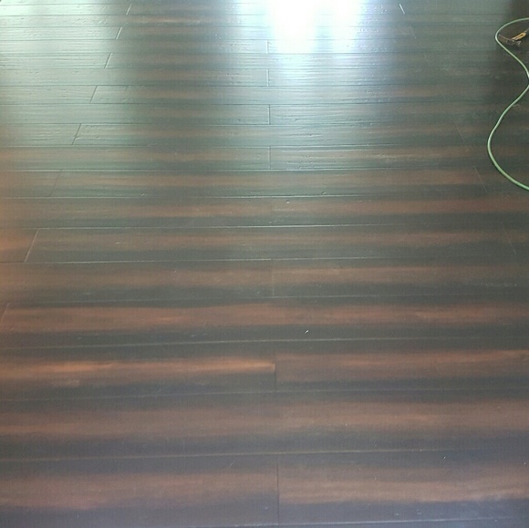 Floor installation - Picture 2 of 4